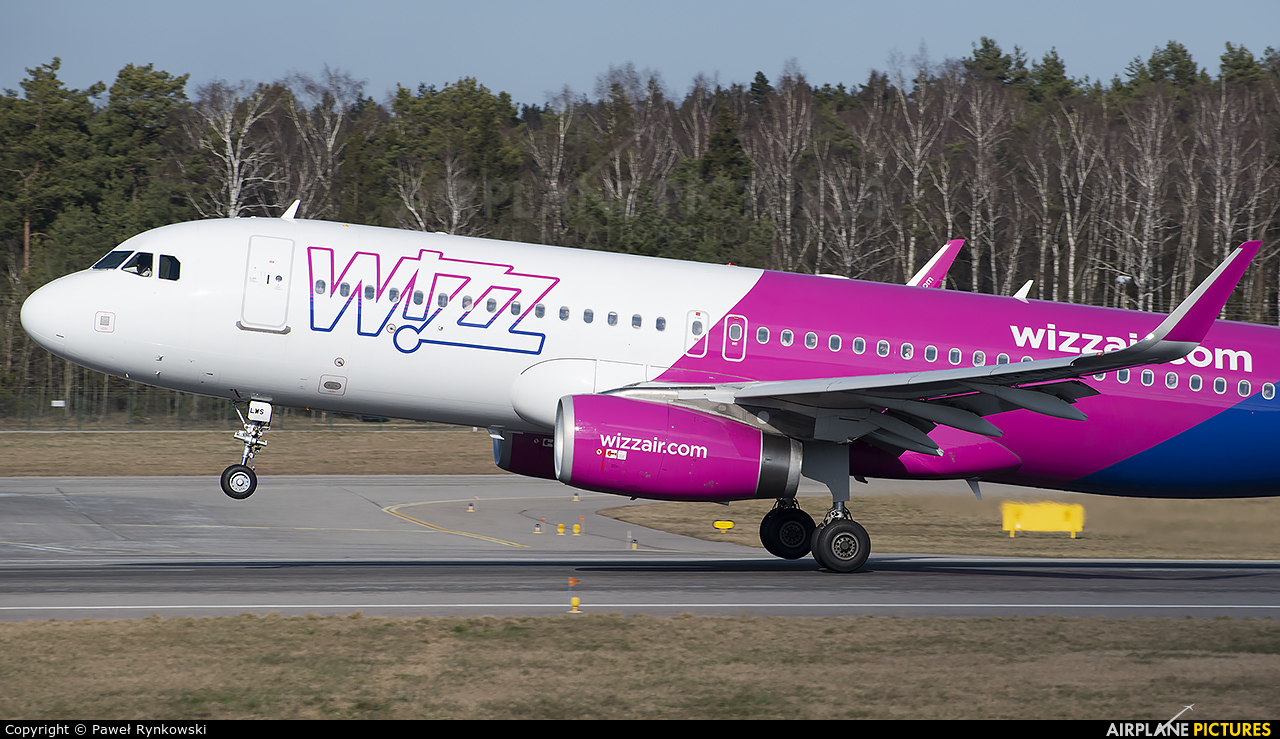 Wizz Air HA-LWS aircraft at Gdańsk - Lech Wałęsa