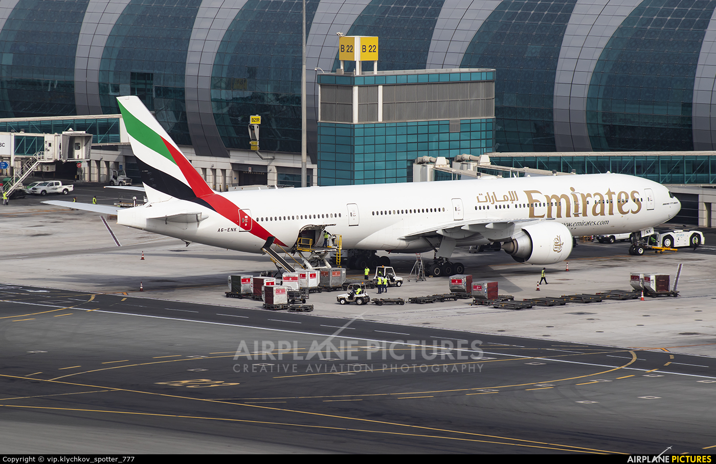 Emirates Airlines A6-ENK aircraft at Dubai Intl