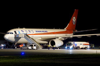 B-8468 - Sichuan Airlines  Airbus A330-200
