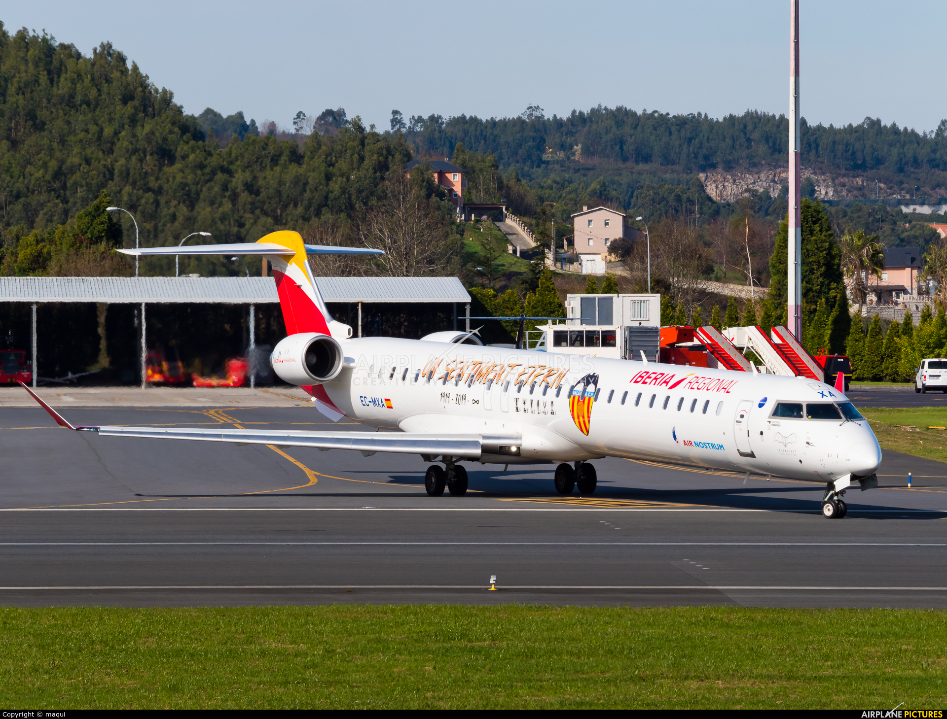 Air Nostrum - Iberia Regional EC-MXA aircraft at La Coruña