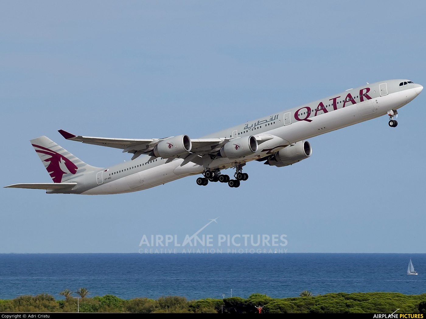 Qatar Airways A7-AGC aircraft at Barcelona - El Prat