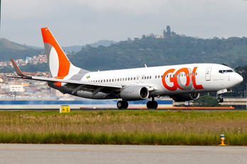 PR-GZF - GOL Transportes Aéreos  Boeing 737-86J