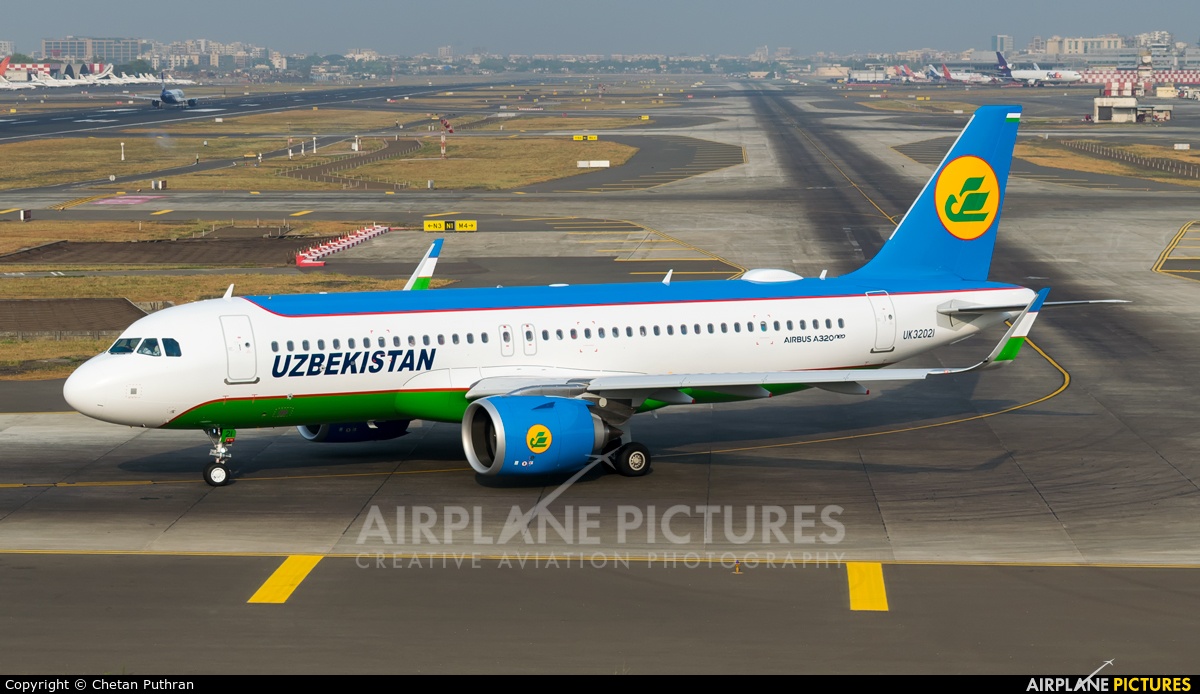 Uzbekistan Airways UK32021 aircraft at Mumbai - Chhatrapati Shivaji Intl