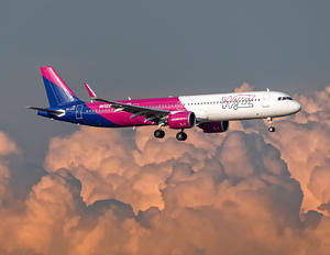 HA-LVC - Wizz Air Airbus A321 NEO
