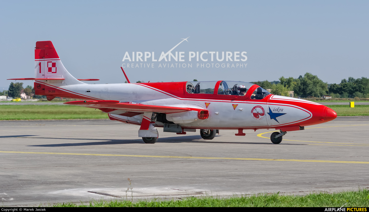 Poland - Air Force: White & Red Iskras 3H2011 aircraft at Hradec Králové