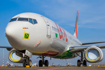 PH-HXF - GOL Transportes Aéreos  Boeing 737-800