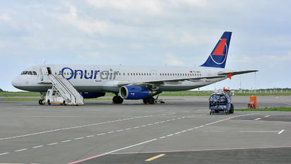 TC-OBJ - Onur Air Airbus A321