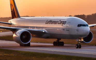 D-ALFD - Lufthansa Cargo Boeing B777-FBT