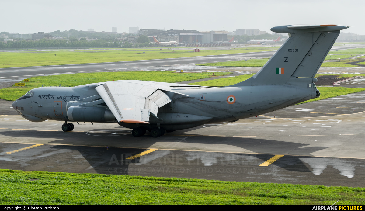 India - Air Force K2901 aircraft at Mumbai - Chhatrapati Shivaji Intl