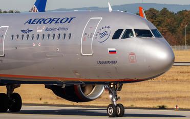 VP-BES - Aeroflot Airbus A321