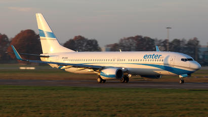 SP-ESD - Enter Air Boeing 737-8AS