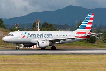 N70020 - American Airlines Airbus A319