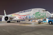 Aeromexico B789 brought medical supplies to Guatemala title=