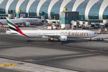 A6-EGO - Emirates Airlines Boeing 777-300ER