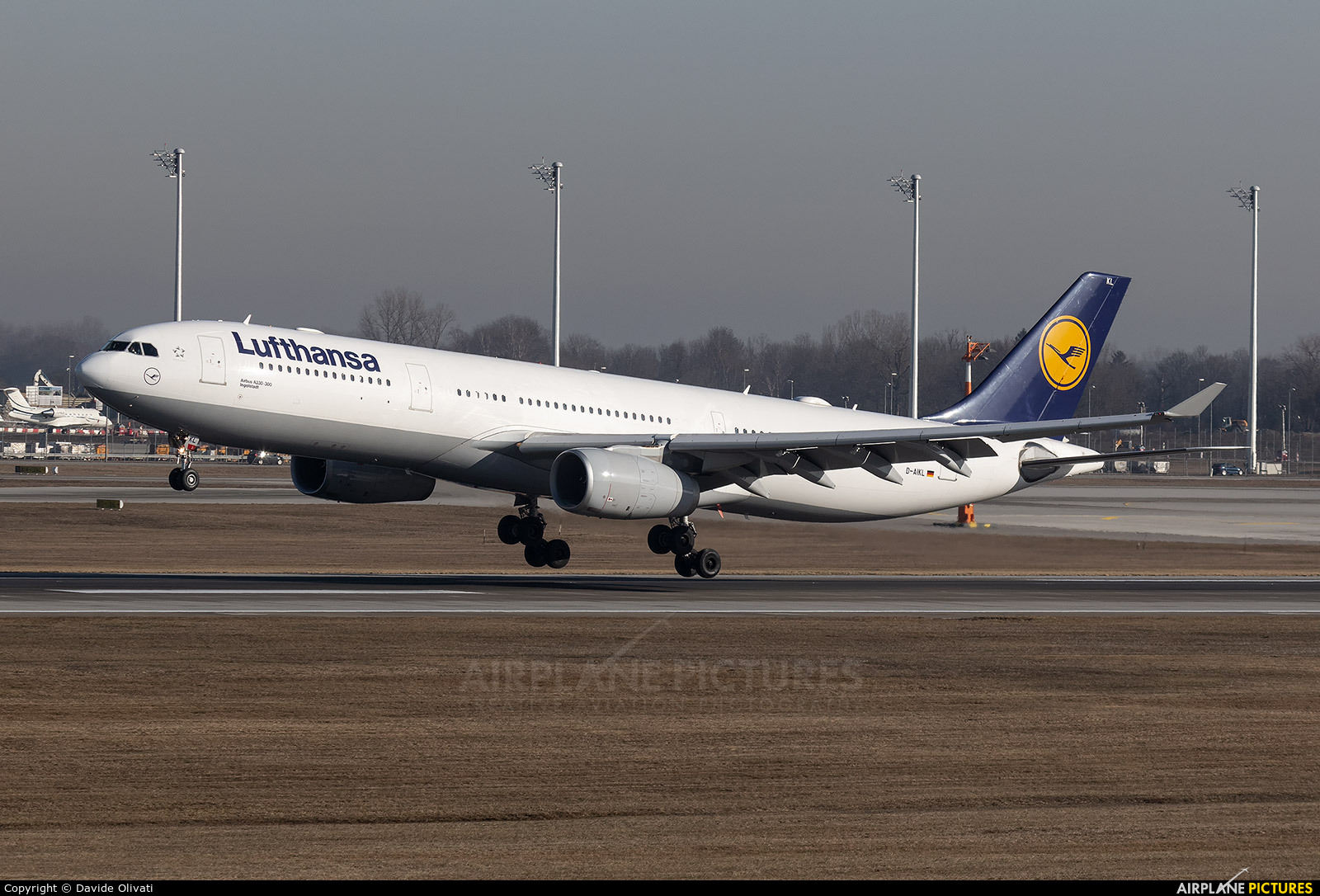 Lufthansa D-AIKL aircraft at Munich