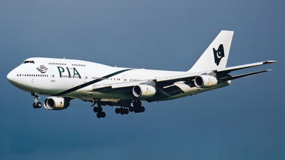 AP-BGG - PIA - Pakistan International Airlines Boeing 747-300