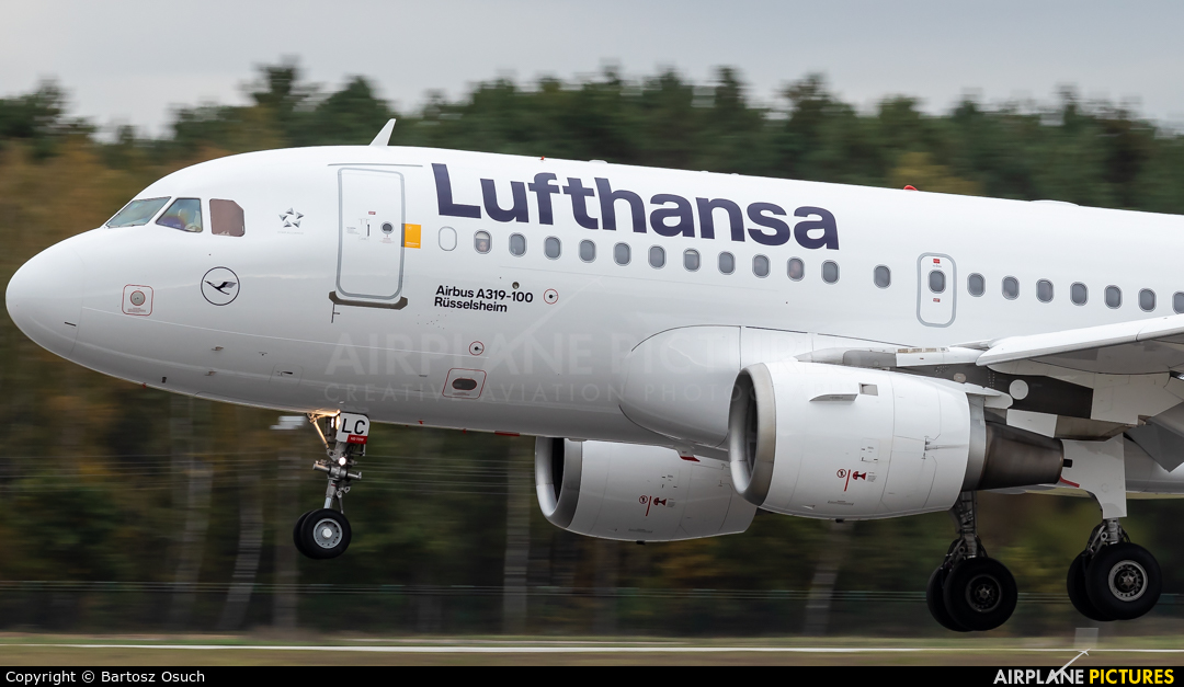 Lufthansa D-AILC aircraft at Gdańsk - Lech Wałęsa