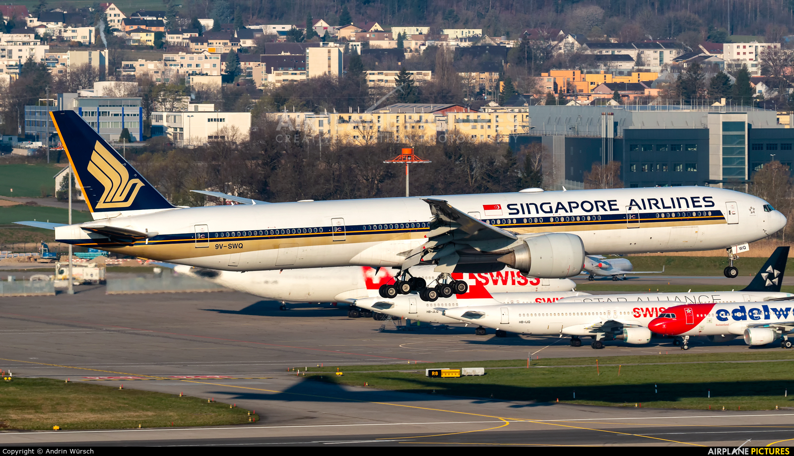 Singapore Airlines 9V-SWQ aircraft at Zurich