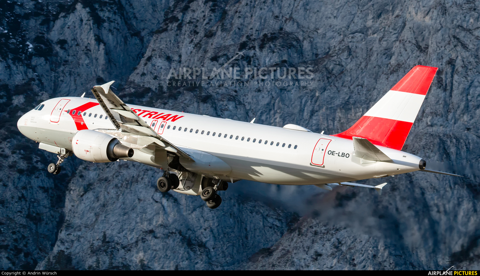 Austrian Airlines OE-LBO aircraft at Innsbruck