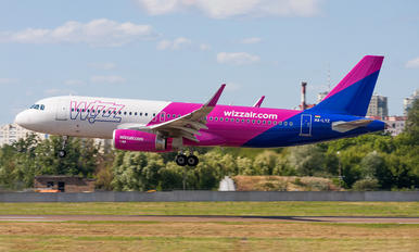 HA-LYZ - Wizz Air Airbus A320