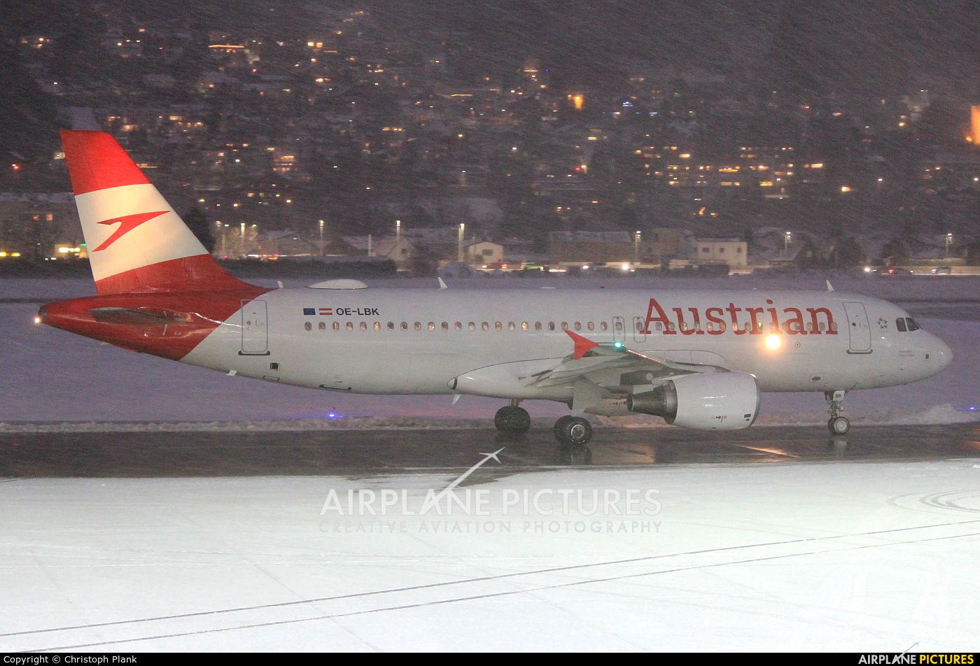 Austrian Airlines/Arrows/Tyrolean OE-LBK aircraft at Innsbruck