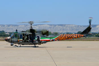 MM81161 - Italy - Air Force Bell 212