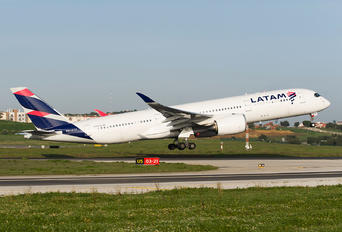PR-XTH - LATAM Airbus A350-900