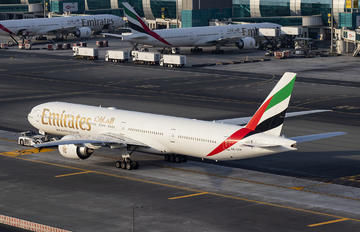 A6-EPR - Emirates Airlines Boeing 777-300ER