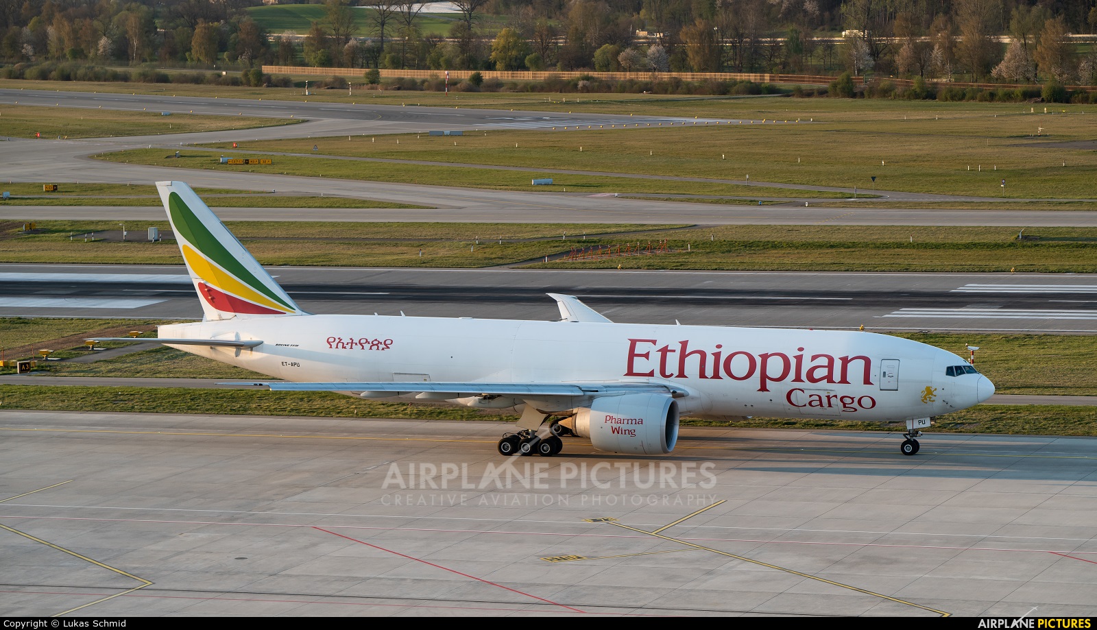 Ethiopian Cargo ET-APU aircraft at Zurich