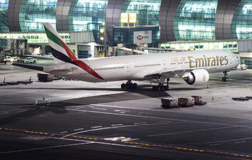 A6-EPR - Emirates Airlines Boeing 777-300ER
