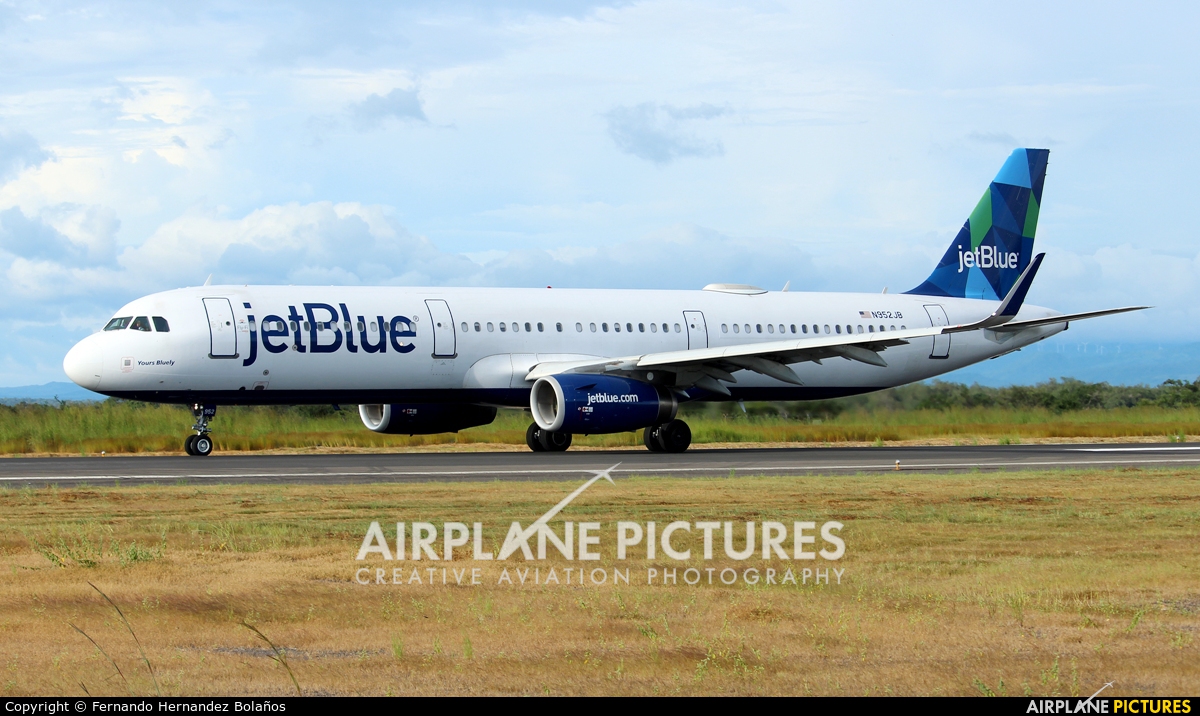 JetBlue Airways N952JB aircraft at Liberia- Daniel Oduber Quirós Intl