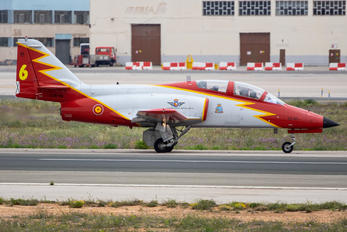 E.25-86 - Spain - Air Force : Patrulla Aguila Casa C-101EB Aviojet