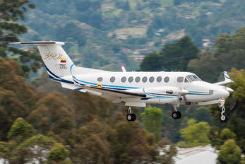 FAC5733 - Colombia - Air Force Beechcraft 300 King Air 350