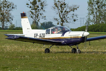 SP-AZO - Aeroklub Poznański Zlín Aircraft Z-142