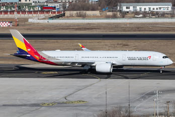 HL7578 - Asiana Airlines Airbus A350-900