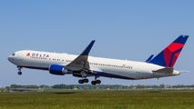 N175DZ - Delta Air Lines Boeing 767-300ER aircraft