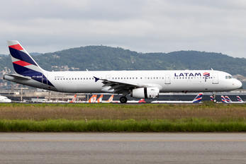 PT-MXB - LATAM Brasil Airbus A321