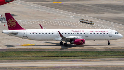 B-8957 - Juneyao Airlines Airbus A321