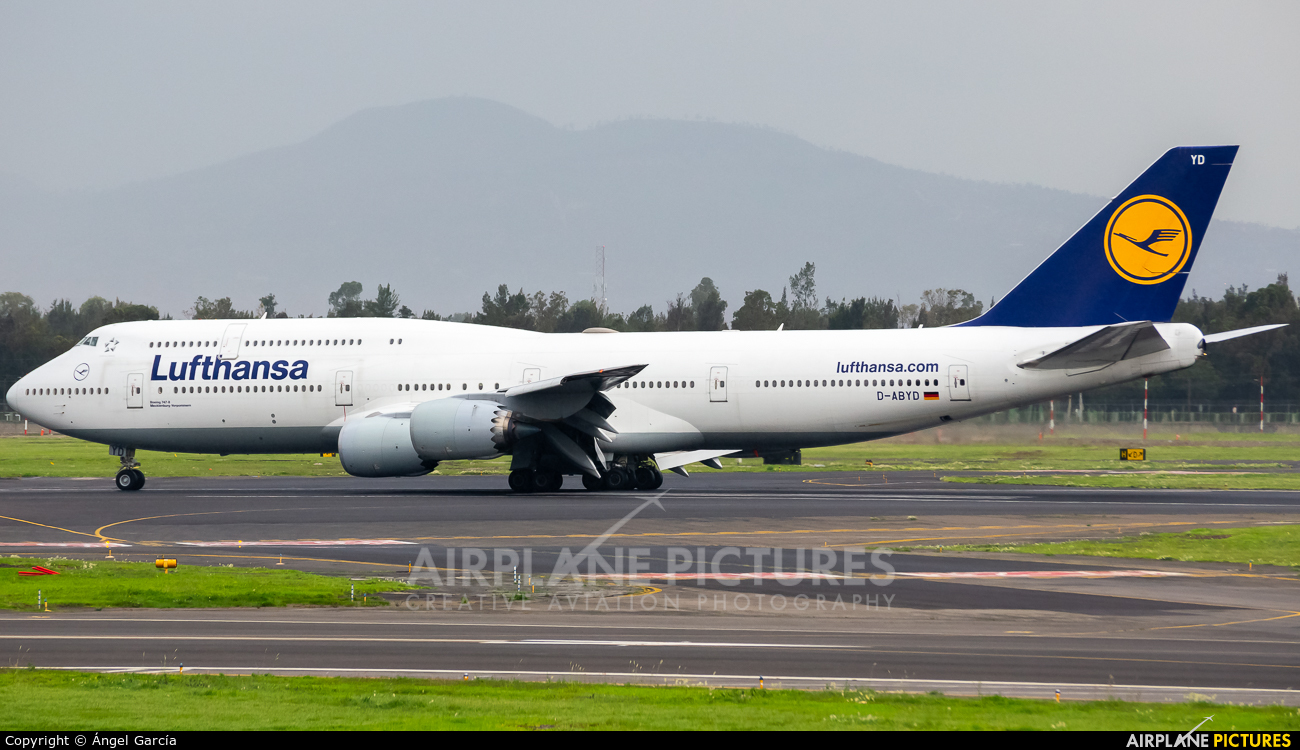 Lufthansa D-ABYD aircraft at Mexico City - Licenciado Benito Juarez Intl
