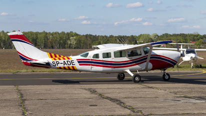 SP-ADE - Aeroklub Białostocki Cessna 207 Skywagon