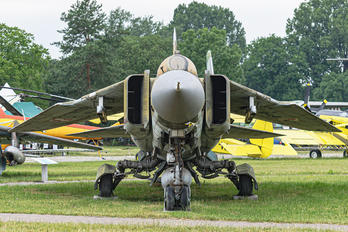120 - Poland - Air Force Mikoyan-Gurevich MiG-23MF