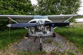 D-EEFW - Private Cessna 172 Skyhawk (all models except RG)