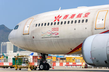 B-LNP - Hong Kong Airlines Airbus A330-300