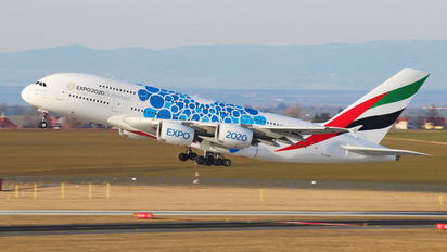 A6-EOQ - Emirates Airlines Airbus A380