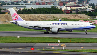 B-18310 - China Airlines Airbus A330-300