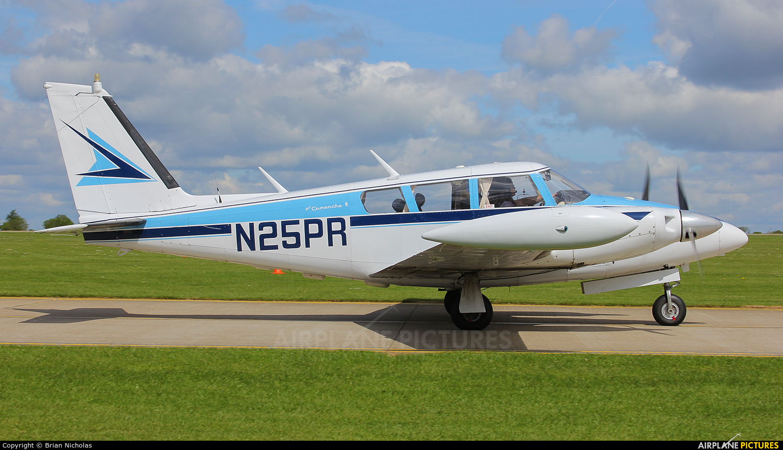 Private N25PR aircraft at Northampton / Sywell