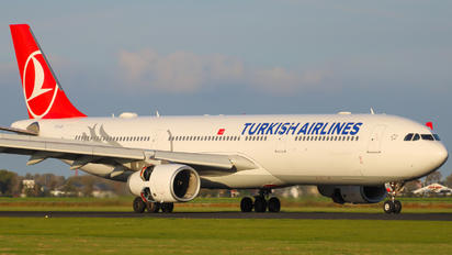 TC-LOD - Turkish Airlines Airbus A330-300