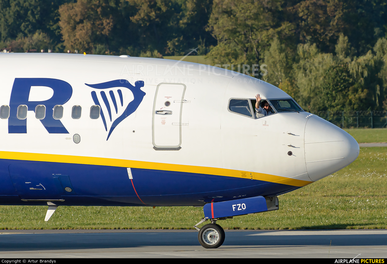 Ryanair EI-FZO aircraft at Kraków - John Paul II Intl
