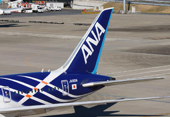 JA801A - ANA - All Nippon Airways Boeing 787-8 Dreamliner