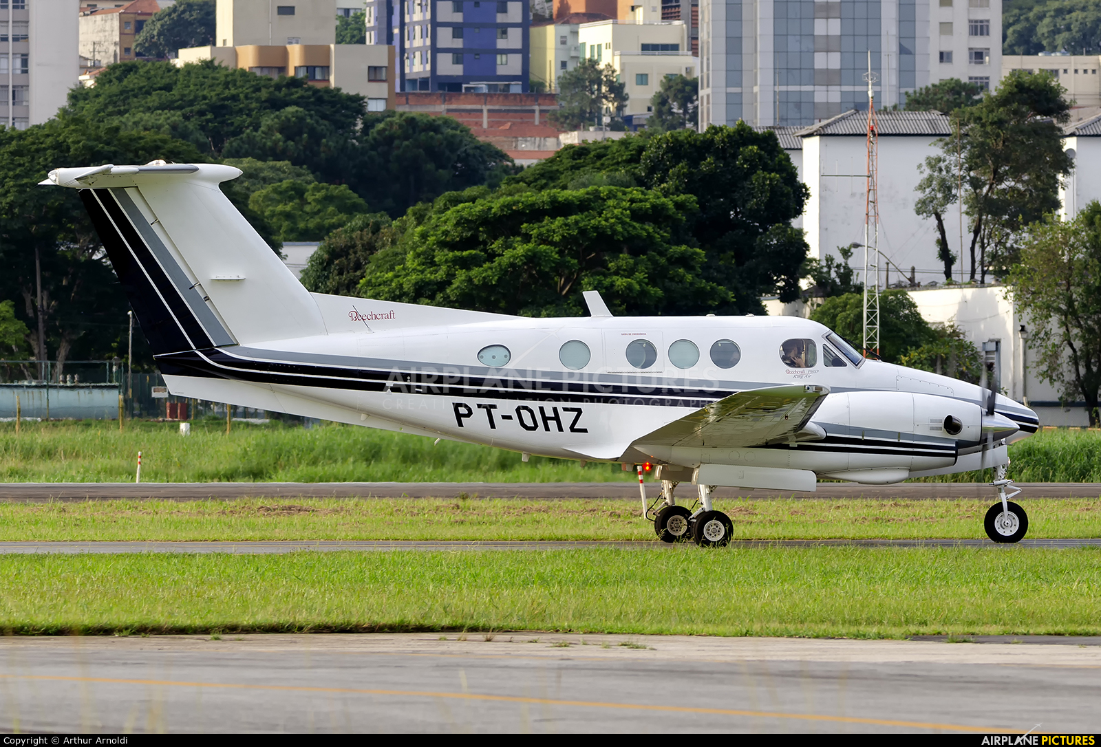 Private PT-OHZ aircraft at São Paulo - Campo de Marte